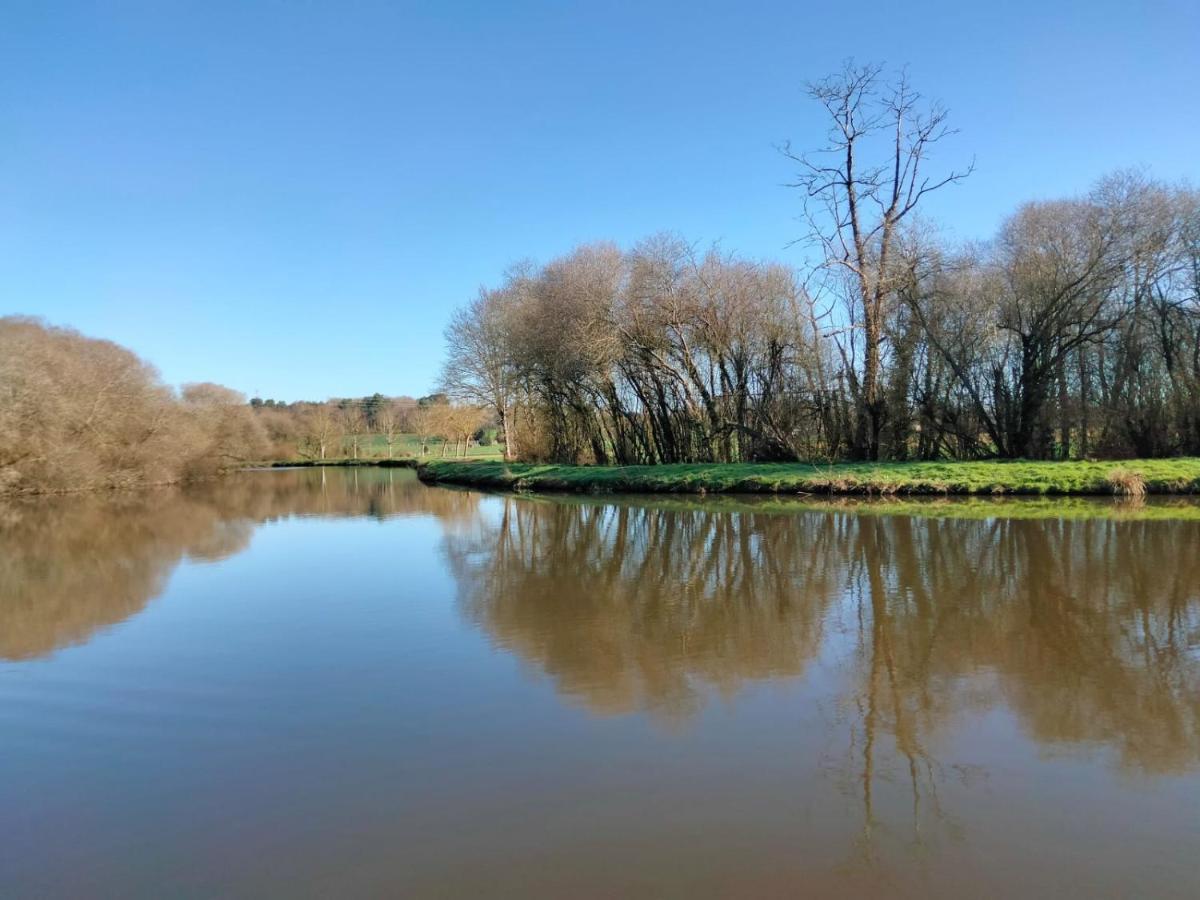 Hebergement Canal Val D'Oust Экстерьер фото
